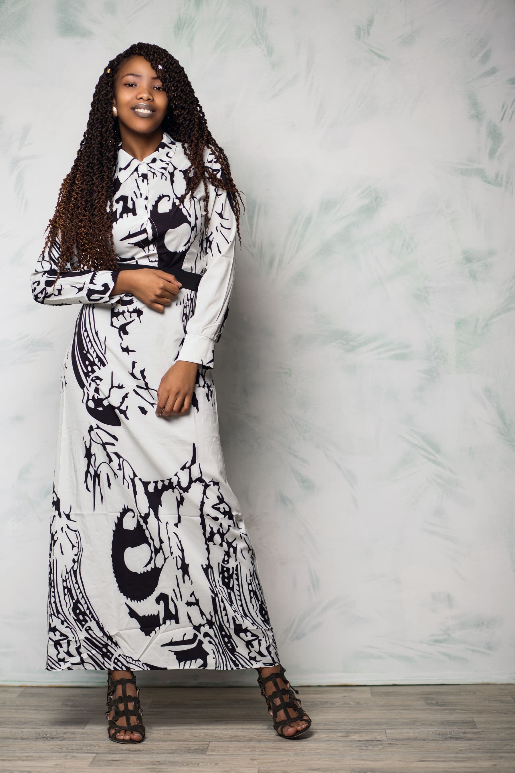Concept everyday look featuring a woman in a monochrome printed dress
